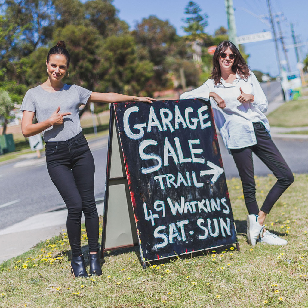 Making Money At Your Garage Sale Garage Sale Trail